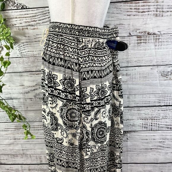 L.A. Harts Skirt size Small Black White Paisley Retro Flowers Hippie Midi Boho - Picture 10 of 13